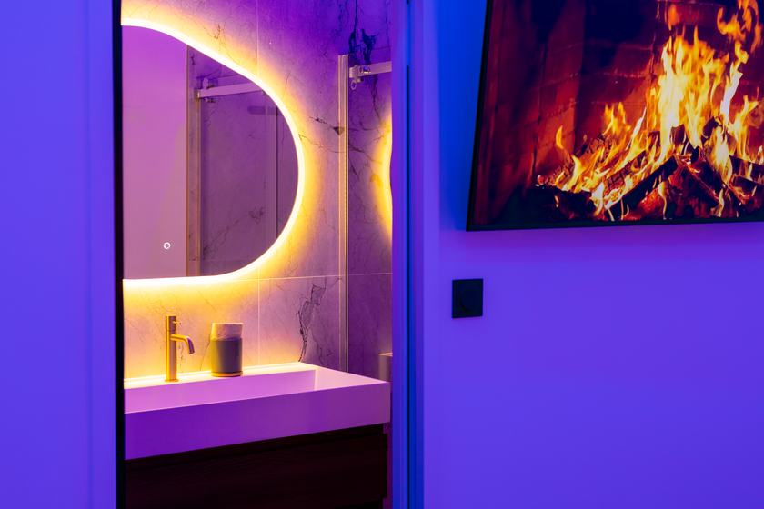 Hermitage Spa : salle de bains attenante à la chambre