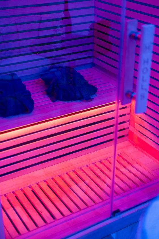 Hermitage Spa : intérieur du sauna infrarouge